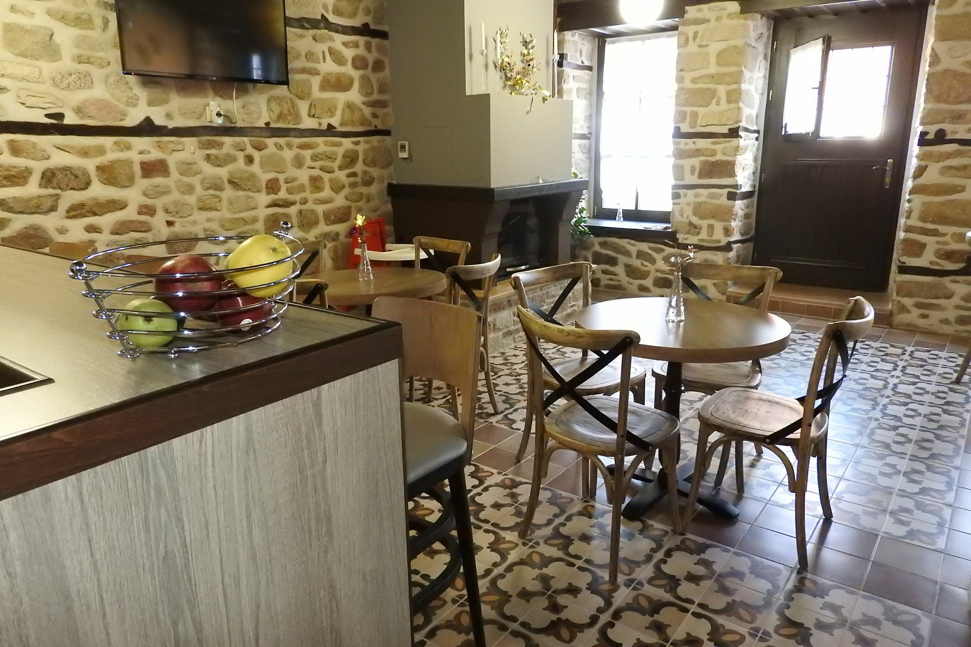 Chorostasi Mansion Hotel Arnaia Ngoại thất bức ảnh
